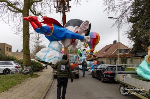 Poah zie mij eens tillen - C.V. de Hoalthakkers